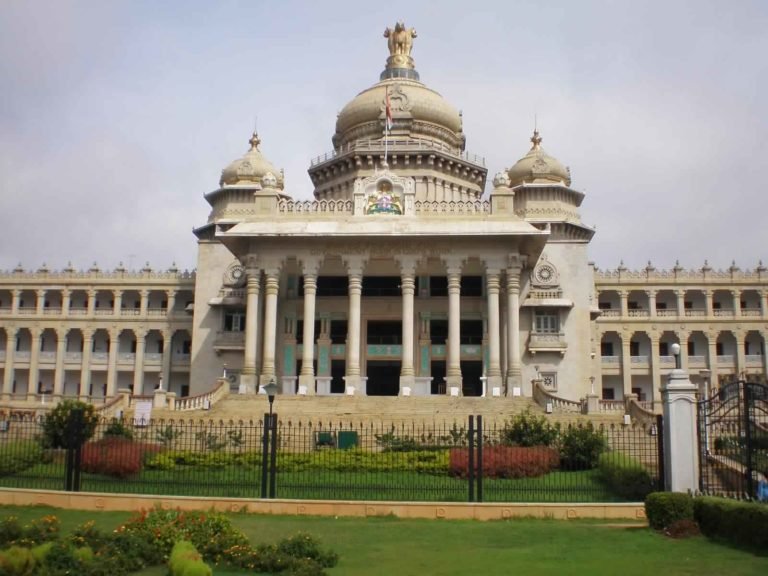 ಆಪಾದಿತ ಸರ್ಕಾರಿ ನೌಕರರ ಮೇಲೆ ಕಣ್ಗಾವಲು..!