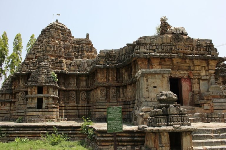 ಪುರಾತತ್ವ ಇಲಾಖೆಯ ಬೇಜವಾಬ್ದಾರಿ..!