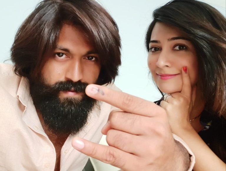 ರಾಕಿಂಗ್ ಸ್ಟಾರ್ ಯಶ್ ಮತದಾನ…